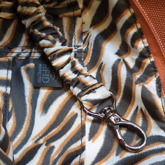 Lug Tempo Matte Luxe VL Large Tote Bag - Copper - NWT - Picture 11 of 16